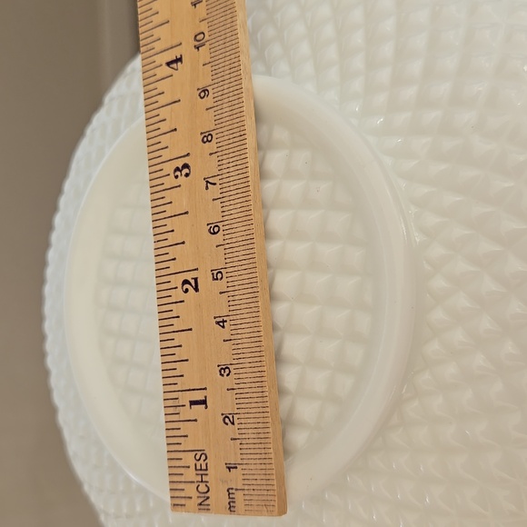 Vintage Lace Edge Milk Glass Bowl - Picture 6 of 8